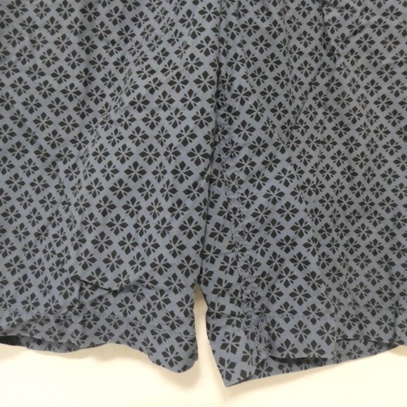 OLD NAVY - size 10 regular | Blue Shorts With Black Pattern Design - Picture 7 of 14